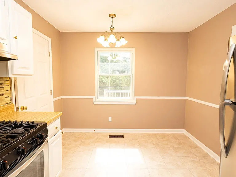 5428 Country Village Dr — Photo 5