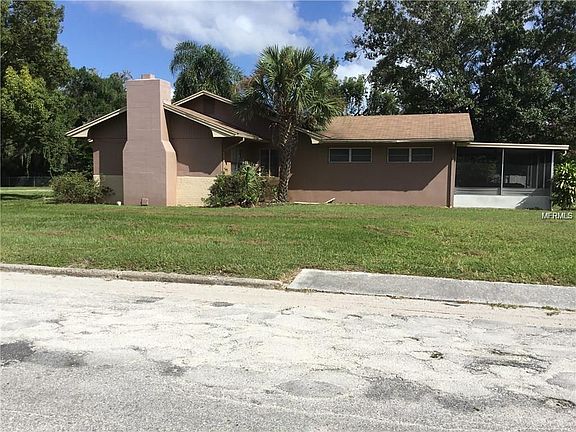2nd image of 204 N Hernando Ave