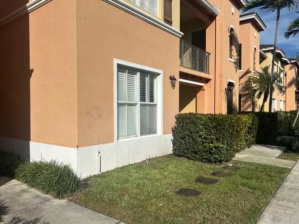 3569 Forest Hill Boulevard #103, Palm Springs, FL 33406