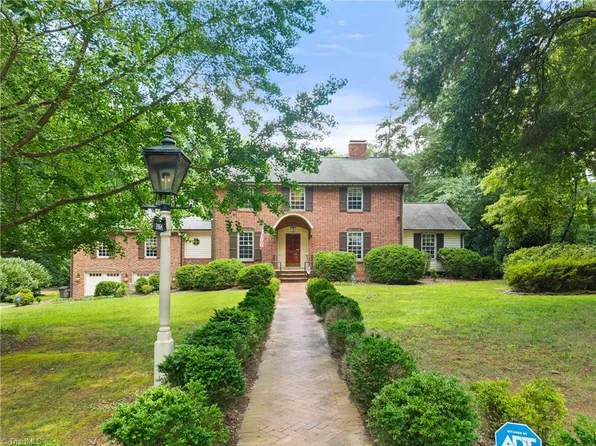 2864 Fairmont Rd, Winston Salem, NC 27106