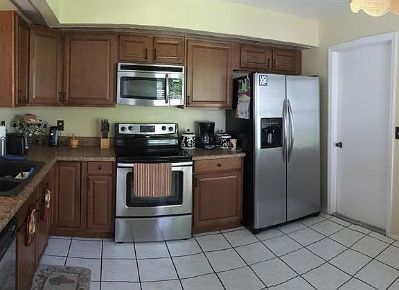 4th image of 209 Bay Head Dr