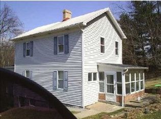 1028 Dutch Hollow Rd, Jeannette, PA 15644