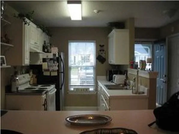 2736 McLain Ln, Albany, GA 31707