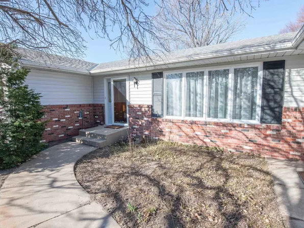 1105 Taft St, Lexington, NE 68850