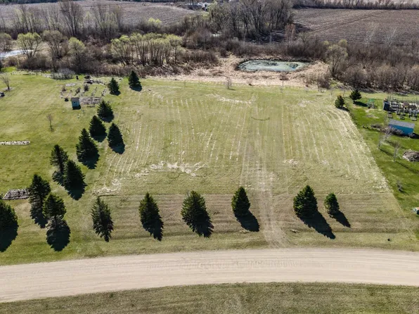 30070 Ashby Ct, Northfield, MN 55057