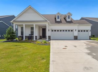 23761 Saint Andrews Dr, Columbia Station, OH 44028