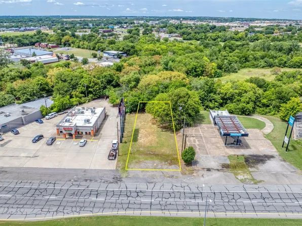 2012 Texoma Pkwy, Sherman, TX 75090