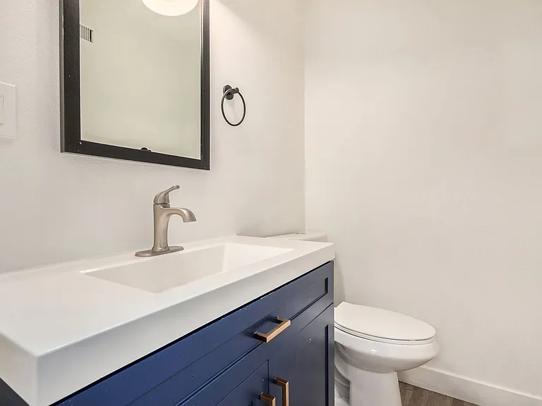 Madison Flats — Photo 11