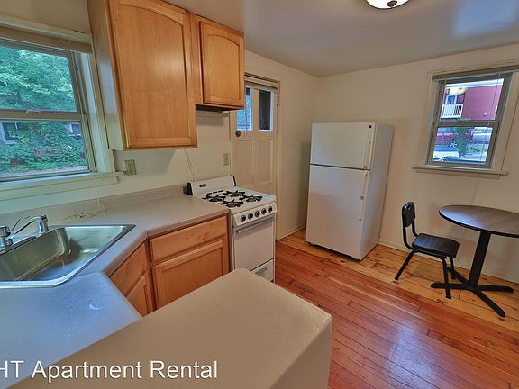5th image of 134 W Gilman St #9103299