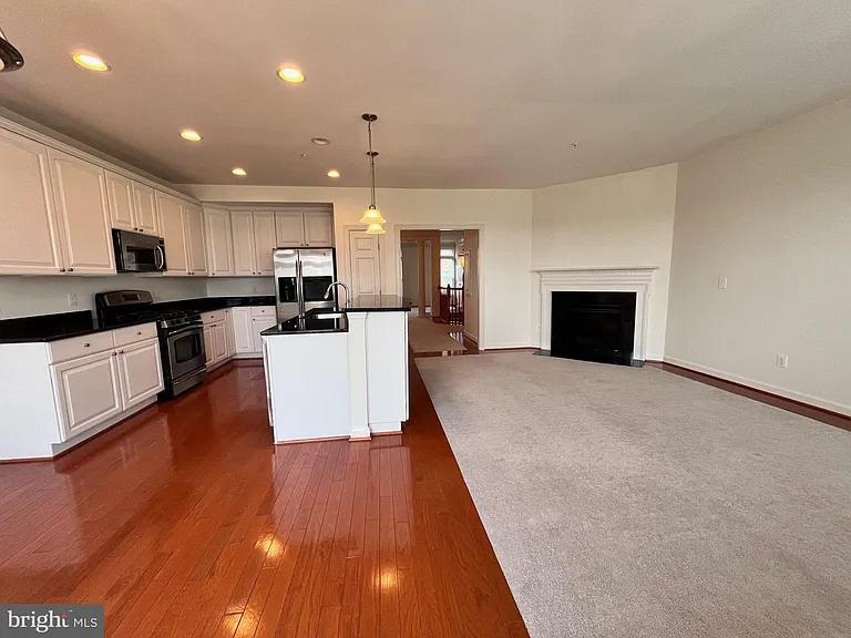 5605 Harrington Falls Ln #F — Photo 13