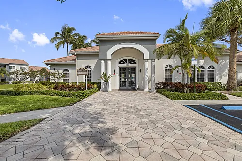 Waters Edge Delray Photo 1