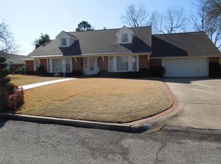 1410 E Fairview Ave, Sapulpa, OK 74066