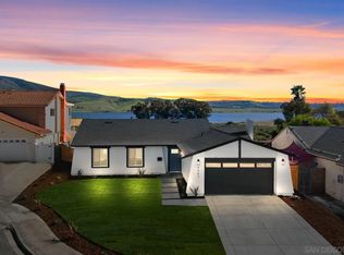 9483 Avenida Acero, Spring Valley, CA 91977