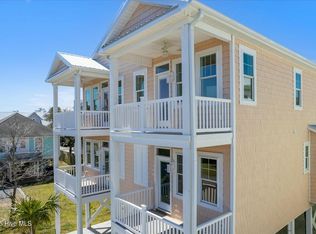 1118 Snapper Ln #1, Carolina Beach, NC 28428