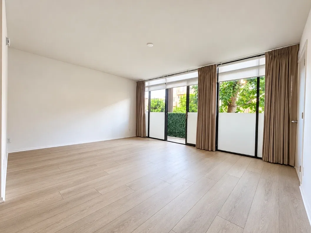 3 bed, 3.0 bath, $5,000 — Photo 4