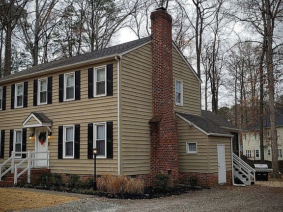 2nd image of 2133 Loch Braemar Dr