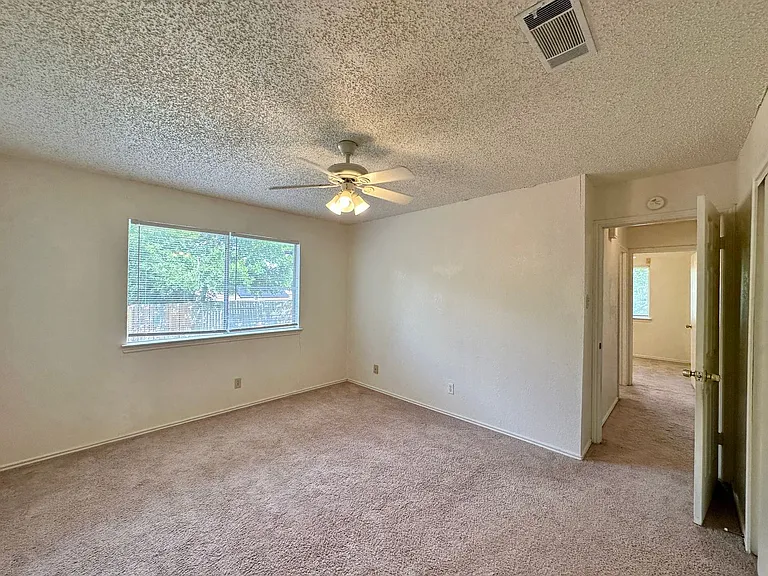 2312 Silverhill Dr — Photo 14