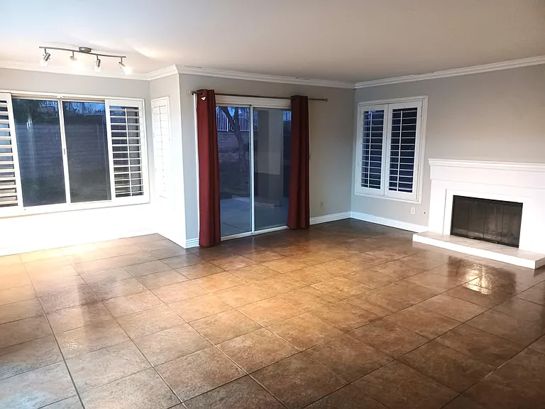 7048 Westport St — Photo 5