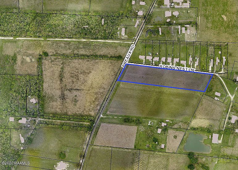 2nd image of 900 Breaux Rd