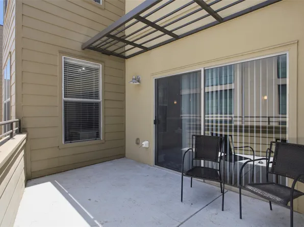 3333 Darcy St #2202, Fort Worth, TX 76107