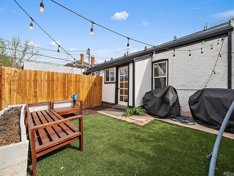 217 E Cedar Ave — Photo 17