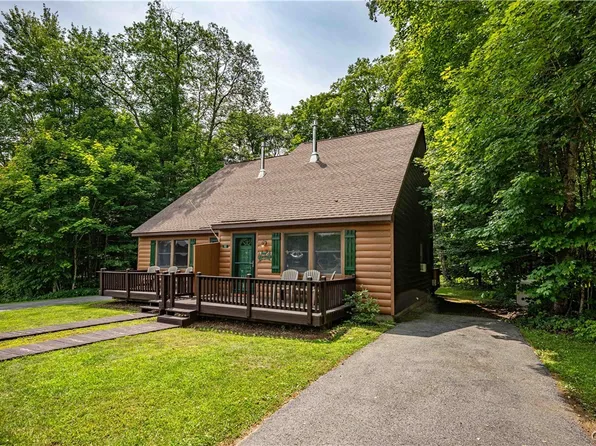 112 Holiday Dr, Old Forge, NY 13420