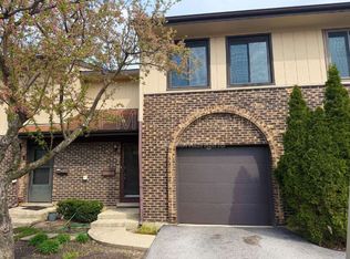 354 E Rimini Ct, Palatine, IL 60067