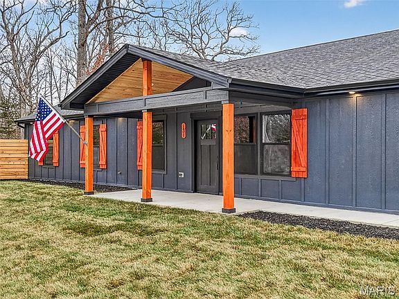 4th image of 131 Great Oaks Dr