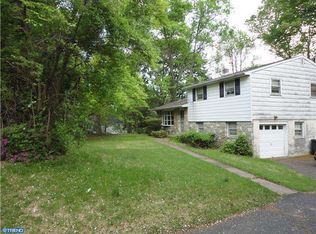 118 County Line Rd, Huntingdon Valley, PA 19006