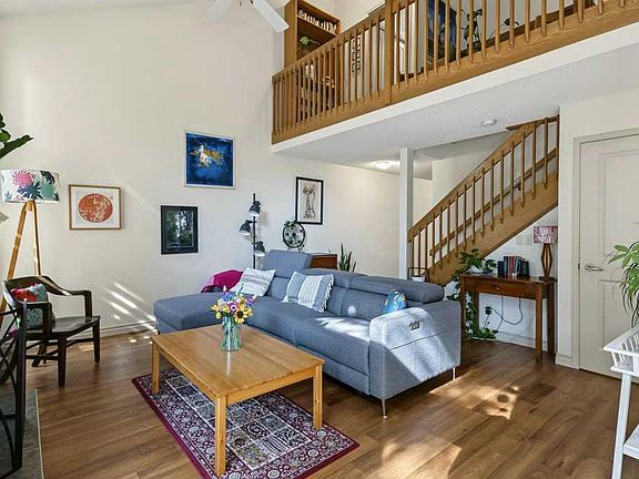 3rd image of 205 N Edgedale Gdns NW