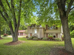 N11195 County Road Y, Clintonville, WI 54929