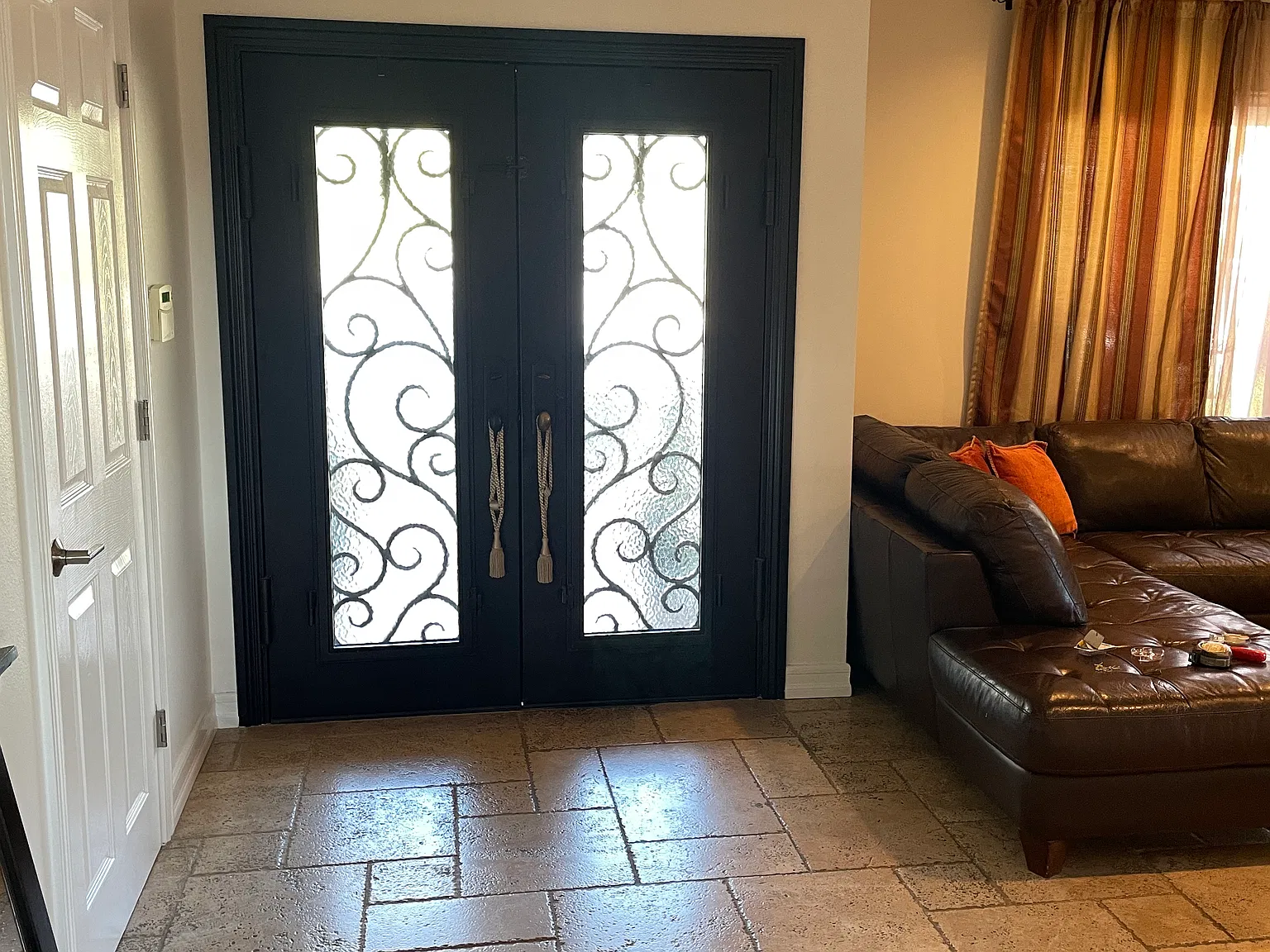 3 bed, 2152 sqft, $7,400 — Photo 4