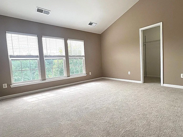 44314 Cornish Ln — Photo 27