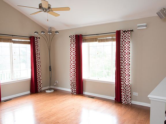 3rd image of 1801 Whirlaway Ct