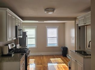 64 Ashland St FLOOR 3, Lynn, MA 01905