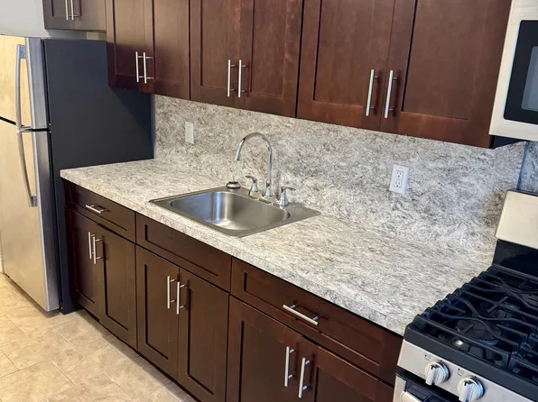 7 Stratford Ave APT 2B, Staten Island, NY 10301