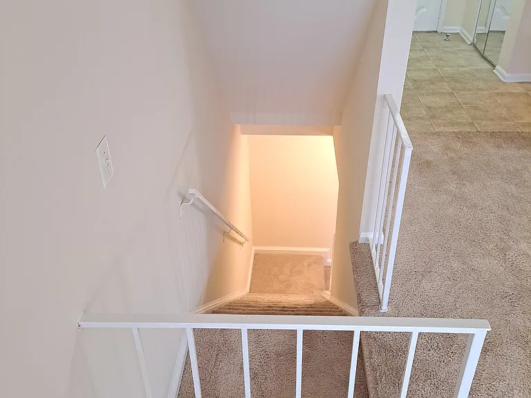 10118 Avenel Gardens Ln — Photo 12