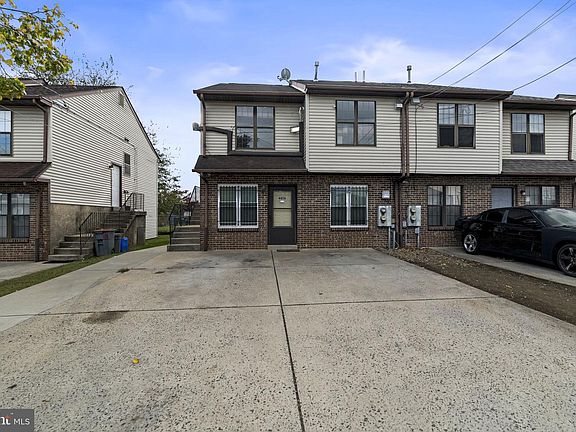 3rd image of 4406 McMenamy St