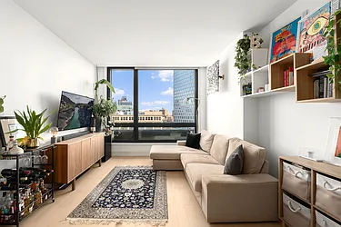 550 Vanderbilt Avenue, #804