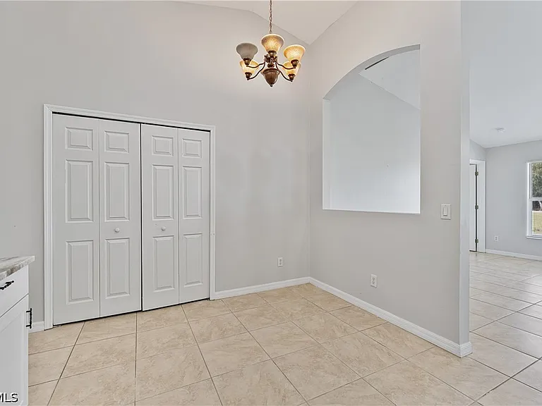1240 NW 22nd Pl — Photo 18