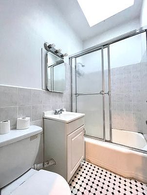 5th image of 38 Grand St #2CC