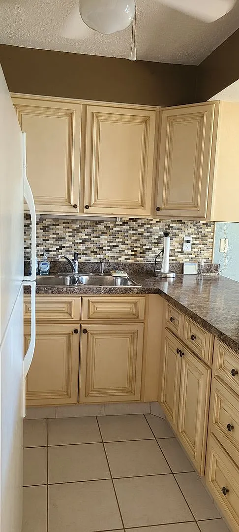 Amazing Ocean View from Pool or Jacuzzi - 1 Bedroom 1 Bath in Daytona Beach — Photo 2