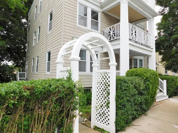 17 Manley St, Boston, MA