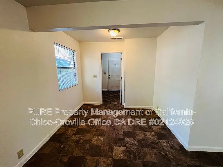 9210 Goodspeed St #B — Photo 6