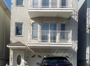 22 Stagg St FLOOR 2, Jersey City, NJ 07306