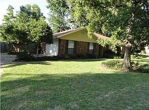 2nd image of 8213 White Oak Dr