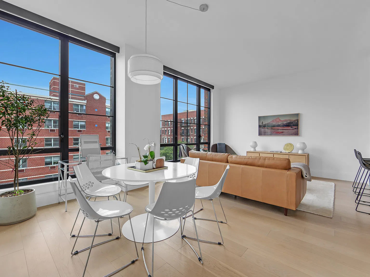 438 East 12th Street — Photo 2