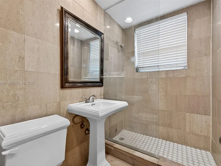 901 Pennsylvania Ave #8 — Photo 3