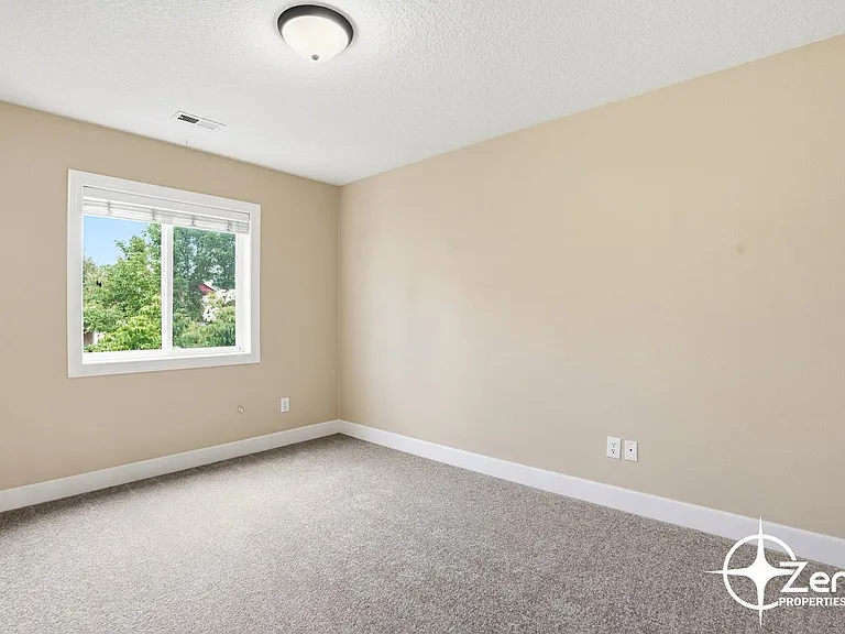 3512 NE 80th St — Photo 24