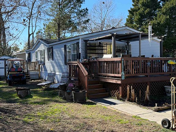 2nd image of 882 Hilander Dr.